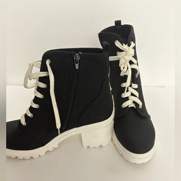 Soda Black and White Lace-Up Boots - Picture 9 of 9